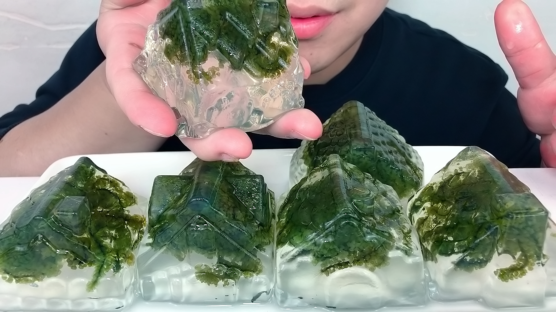 吃海葡萄房形果冻,听不一样的咀嚼音!